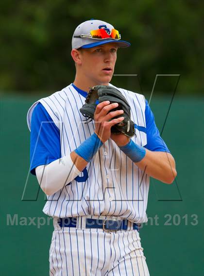 Thumbnail 3 in Capital Christian vs. Escalon (CIF SJS D5 Final) photogallery.