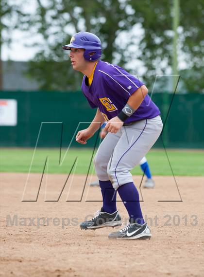 Thumbnail 1 in Capital Christian vs. Escalon (CIF SJS D5 Final) photogallery.