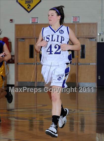 Thumbnail 3 in Sayville @ Islip photogallery.