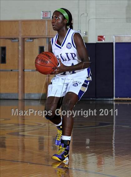 Thumbnail 1 in Sayville @ Islip photogallery.