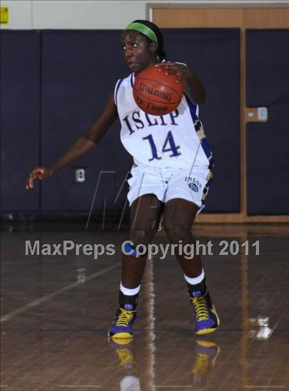 Thumbnail 2 in Sayville @ Islip photogallery.