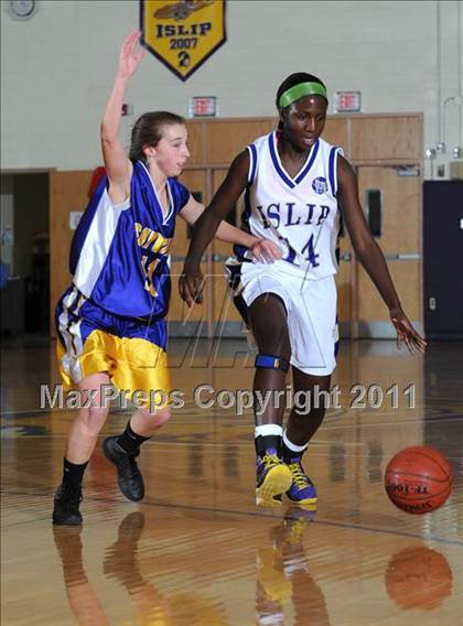 Thumbnail 3 in Sayville @ Islip photogallery.