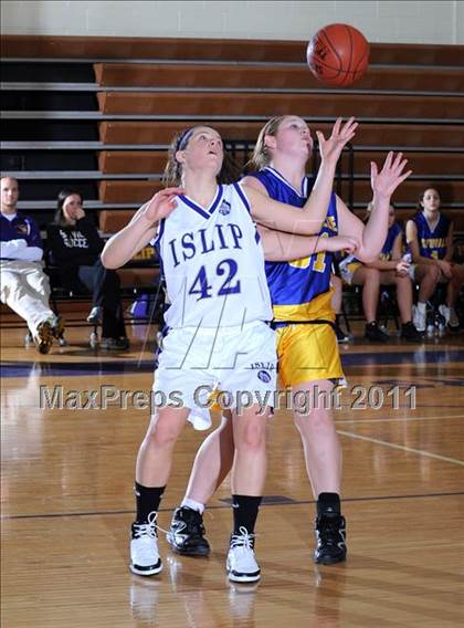 Thumbnail 1 in Sayville @ Islip photogallery.