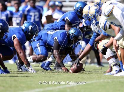 Thumbnail 1 in North Mesquite vs. Lakeview Centennial photogallery.