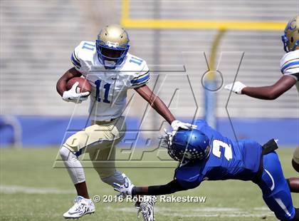 Thumbnail 3 in North Mesquite vs. Lakeview Centennial photogallery.