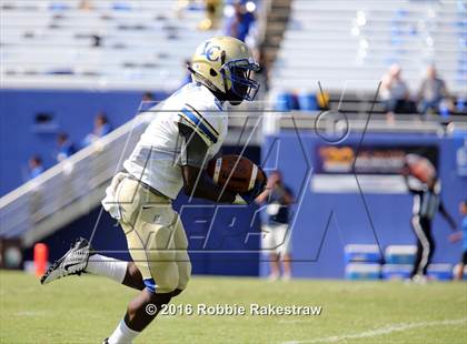 Thumbnail 2 in North Mesquite vs. Lakeview Centennial photogallery.