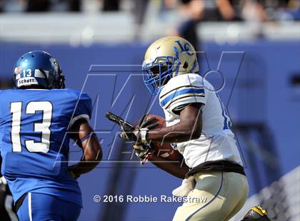 Thumbnail 3 in North Mesquite vs. Lakeview Centennial photogallery.
