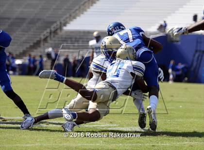 Thumbnail 1 in North Mesquite vs. Lakeview Centennial photogallery.