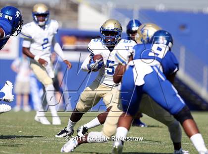 Thumbnail 2 in North Mesquite vs. Lakeview Centennial photogallery.