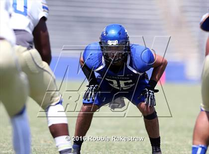Thumbnail 1 in North Mesquite vs. Lakeview Centennial photogallery.