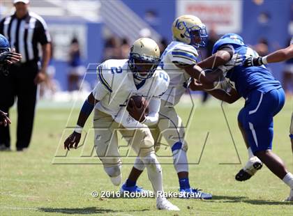 Thumbnail 2 in North Mesquite vs. Lakeview Centennial photogallery.