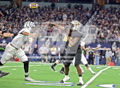 Thumbnail 1 in Grandview vs. Malakoff (UIL 3A Division 1 Championship) photogallery.