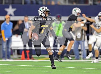 Thumbnail 2 in Grandview vs. Malakoff (UIL 3A Division 1 Championship) photogallery.
