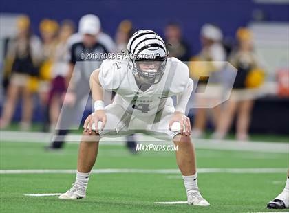 Thumbnail 1 in Grandview vs. Malakoff (UIL 3A Division 1 Championship) photogallery.
