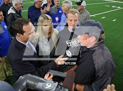 Thumbnail 3 in Grandview vs. Malakoff (UIL 3A Division 1 Championship) photogallery.