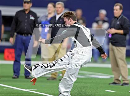 Thumbnail 3 in Grandview vs. Malakoff (UIL 3A Division 1 Championship) photogallery.