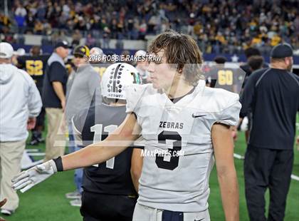 Thumbnail 1 in Grandview vs. Malakoff (UIL 3A Division 1 Championship) photogallery.