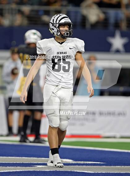 Thumbnail 2 in Grandview vs. Malakoff (UIL 3A Division 1 Championship) photogallery.