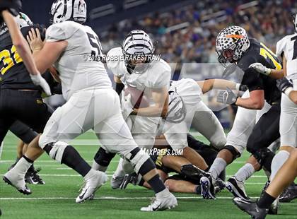 Thumbnail 2 in Grandview vs. Malakoff (UIL 3A Division 1 Championship) photogallery.