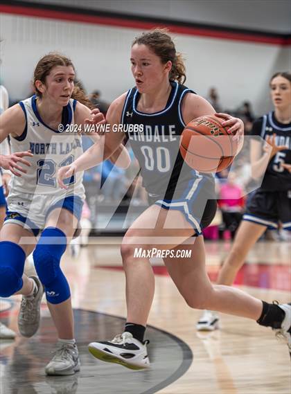 Thumbnail 3 in North Lamar vs. Lindale (UIL 4A Bi-District Playoff) photogallery.