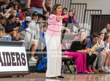 Thumbnail 3 in North Lamar vs. Lindale (UIL 4A Bi-District Playoff) photogallery.