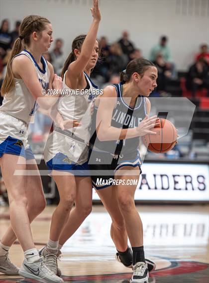 Thumbnail 1 in North Lamar vs. Lindale (UIL 4A Bi-District Playoff) photogallery.