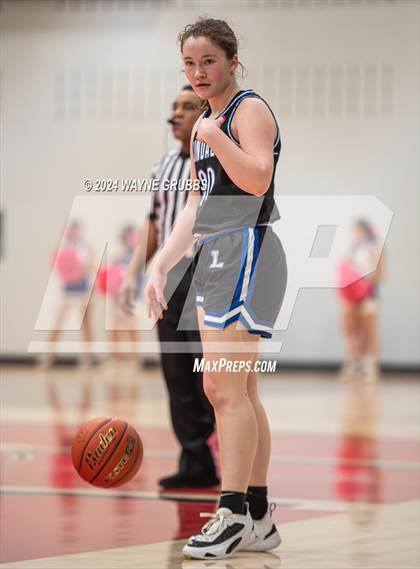 Thumbnail 3 in North Lamar vs. Lindale (UIL 4A Bi-District Playoff) photogallery.