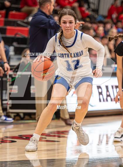 Thumbnail 1 in North Lamar vs. Lindale (UIL 4A Bi-District Playoff) photogallery.