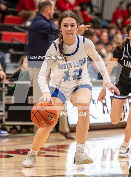 Thumbnail 2 in North Lamar vs. Lindale (UIL 4A Bi-District Playoff) photogallery.