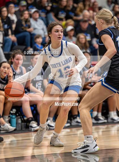 Thumbnail 1 in North Lamar vs. Lindale (UIL 4A Bi-District Playoff) photogallery.