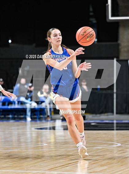 Thumbnail 2 in Mountain View vs Elk Lake (PIAA District 2 Class 2A Final) photogallery.