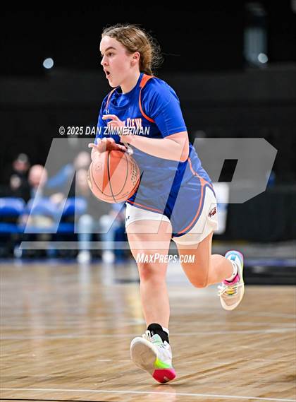 Thumbnail 3 in Mountain View vs Elk Lake (PIAA District 2 Class 2A Final) photogallery.