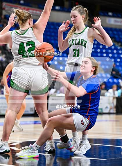 Thumbnail 3 in Mountain View vs Elk Lake (PIAA District 2 Class 2A Final) photogallery.