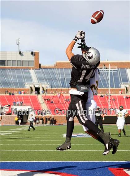 Thumbnail 1 in Guyer vs. Longview (5A Division 2 Semifinals) photogallery.