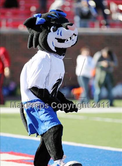 Thumbnail 2 in Guyer vs. Longview (5A Division 2 Semifinals) photogallery.