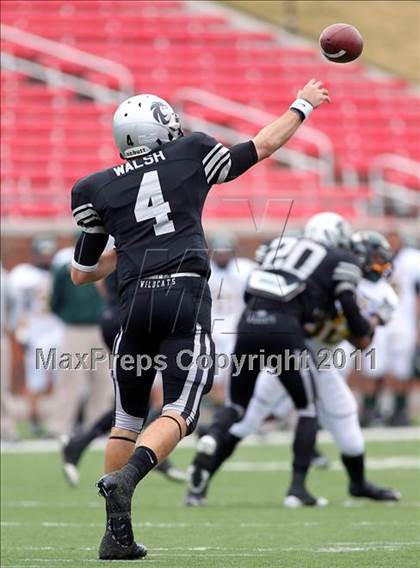 Thumbnail 3 in Guyer vs. Longview (5A Division 2 Semifinals) photogallery.
