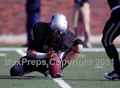 Thumbnail 3 in Guyer vs. Longview (5A Division 2 Semifinals) photogallery.