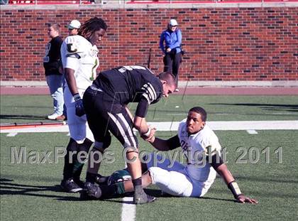 Thumbnail 1 in Guyer vs. Longview (5A Division 2 Semifinals) photogallery.