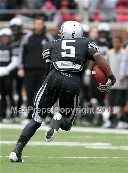 Thumbnail 1 in Guyer vs. Longview (5A Division 2 Semifinals) photogallery.