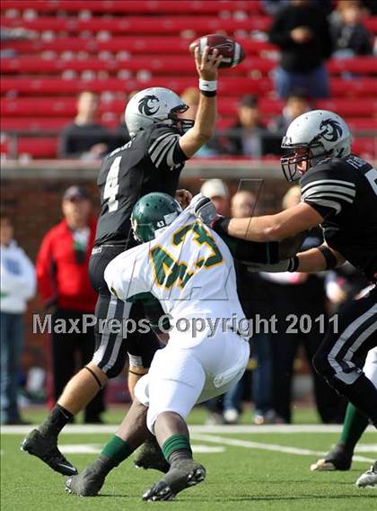 Thumbnail 3 in Guyer vs. Longview (5A Division 2 Semifinals) photogallery.
