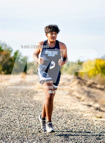 Thumbnail 1 in SJS Metro League Center Meet #2 photogallery.
