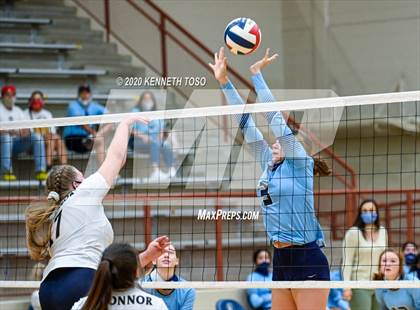 Thumbnail 2 in Johnson vs O'Connor (JV) photogallery.
