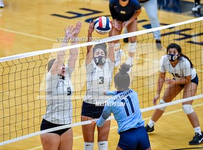 Thumbnail 1 in Johnson vs O'Connor (JV) photogallery.