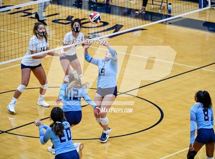 Thumbnail 1 in Johnson vs O'Connor (JV) photogallery.