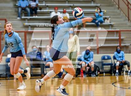 Thumbnail 3 in Johnson vs O'Connor (JV) photogallery.