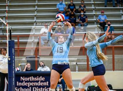 Thumbnail 3 in Johnson vs O'Connor (JV) photogallery.