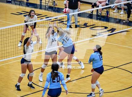 Thumbnail 3 in Johnson vs O'Connor (JV) photogallery.