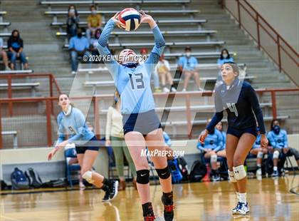 Thumbnail 2 in Johnson vs O'Connor (JV) photogallery.