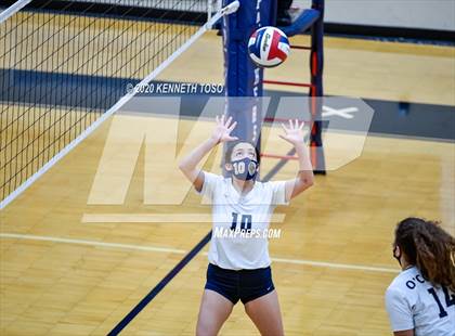 Thumbnail 2 in Johnson vs O'Connor (JV) photogallery.