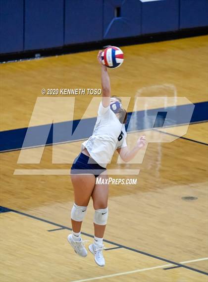 Thumbnail 1 in Johnson vs O'Connor (JV) photogallery.
